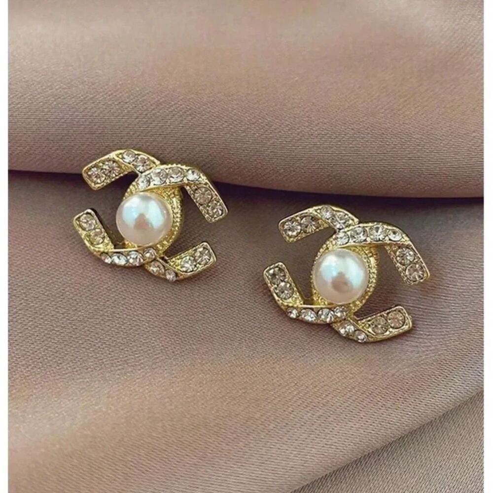 Luxury Pearl Crystal Gold Stud Earrings C-Shape Elegant Classic Fashion Jewelry
